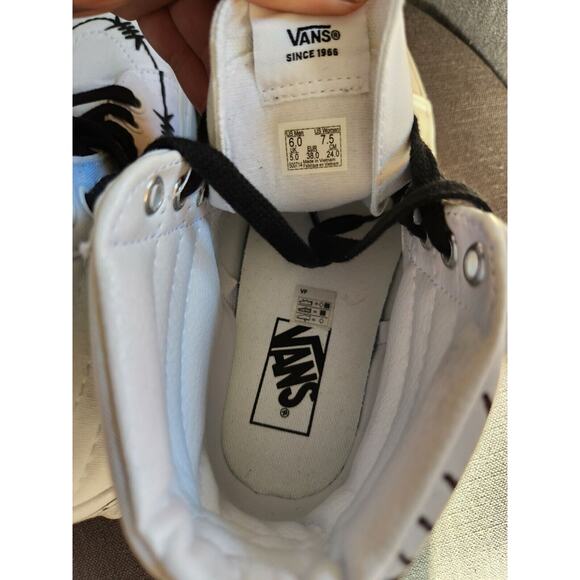 Hand Painted Custom Vans M6/W7.5 - Picture 12 of 12